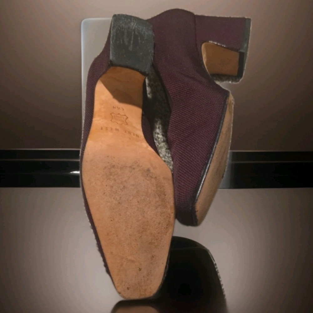 NINE WEST Women’s 6.5M Plum Fabric Square Toe Block  Heel Pumps - Picture 3 of 6